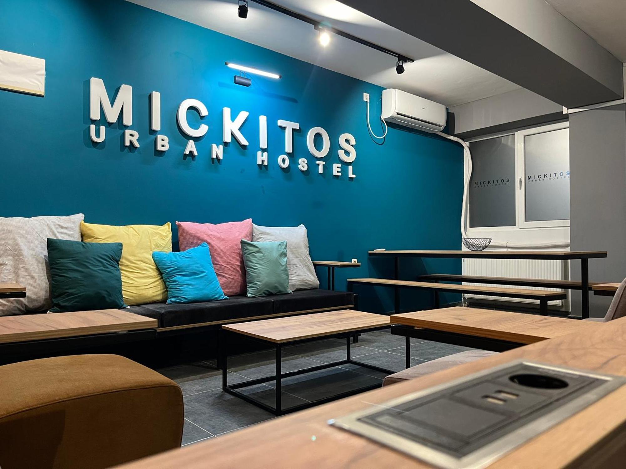 Mickitos Urban Hostel Скопье Экстерьер фото